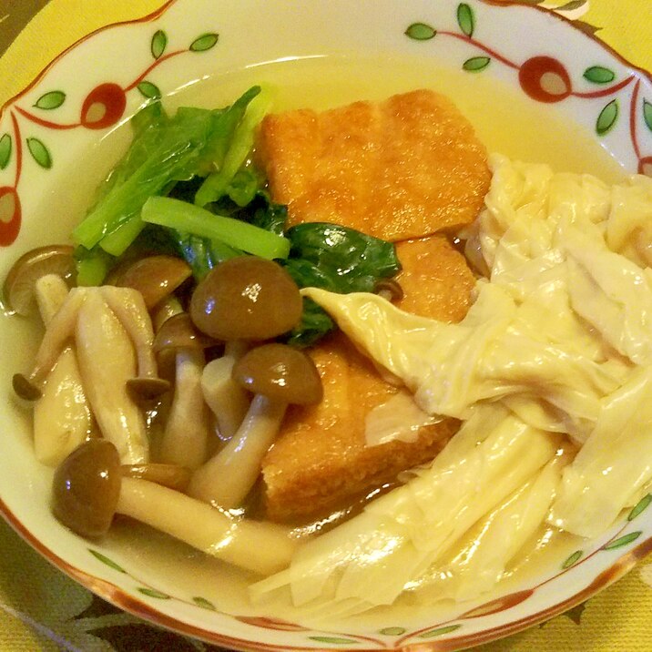 しめじ 小松菜 揚げ 湯葉のさっと煮 レシピ 作り方 By Yushiyutot 楽天レシピ しめじ 小松菜 揚げ 湯葉のさっと煮 レシピ 作り方 By Yushiyutot 楽天レシピ